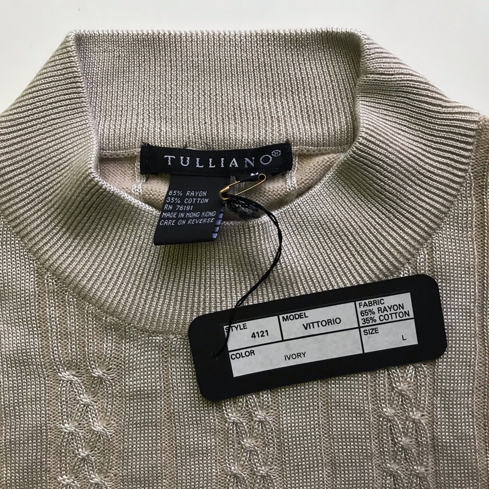 NWT Men’s ivory Tulliano light weight sweater L